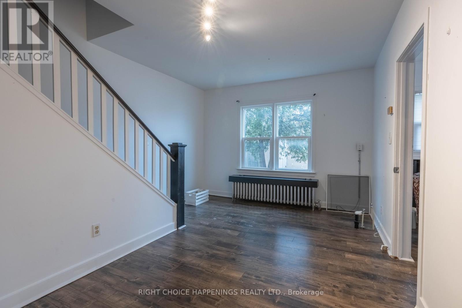 273 Main Street W, Port Colborne, Ontario  L3K 3V7 - Photo 6 - X12275248