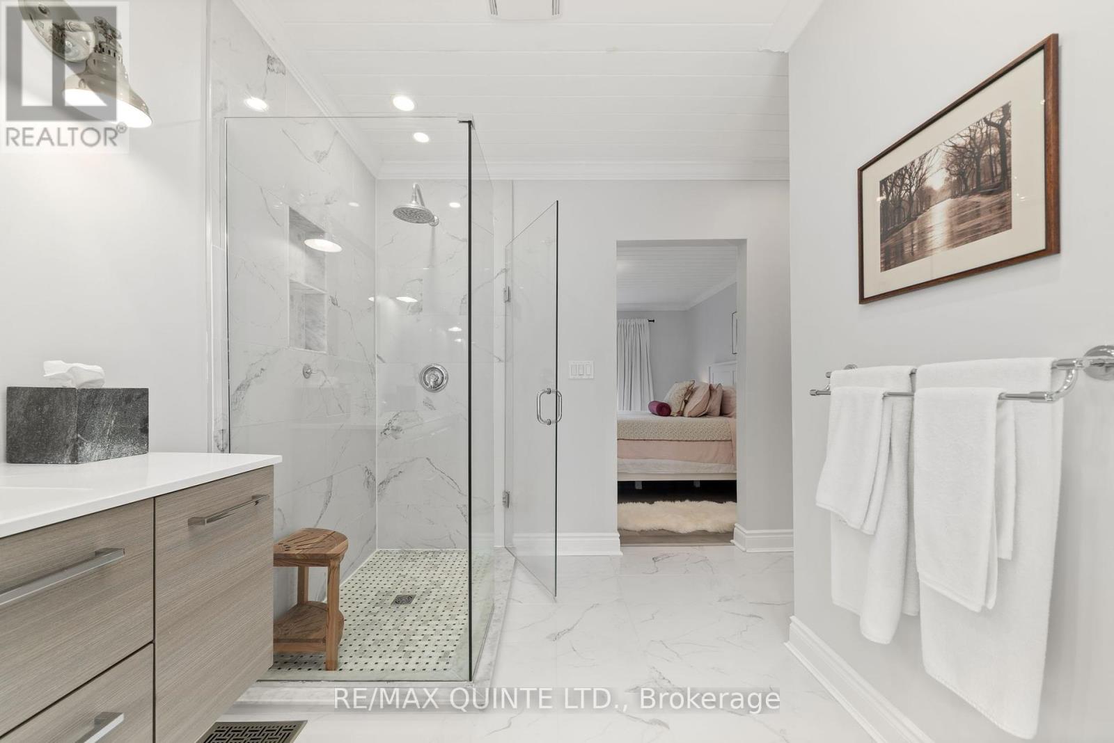 14 Eastern Avenue, Prince Edward County, Ontario  K8N 4Z1 - Photo 17 - X12273581