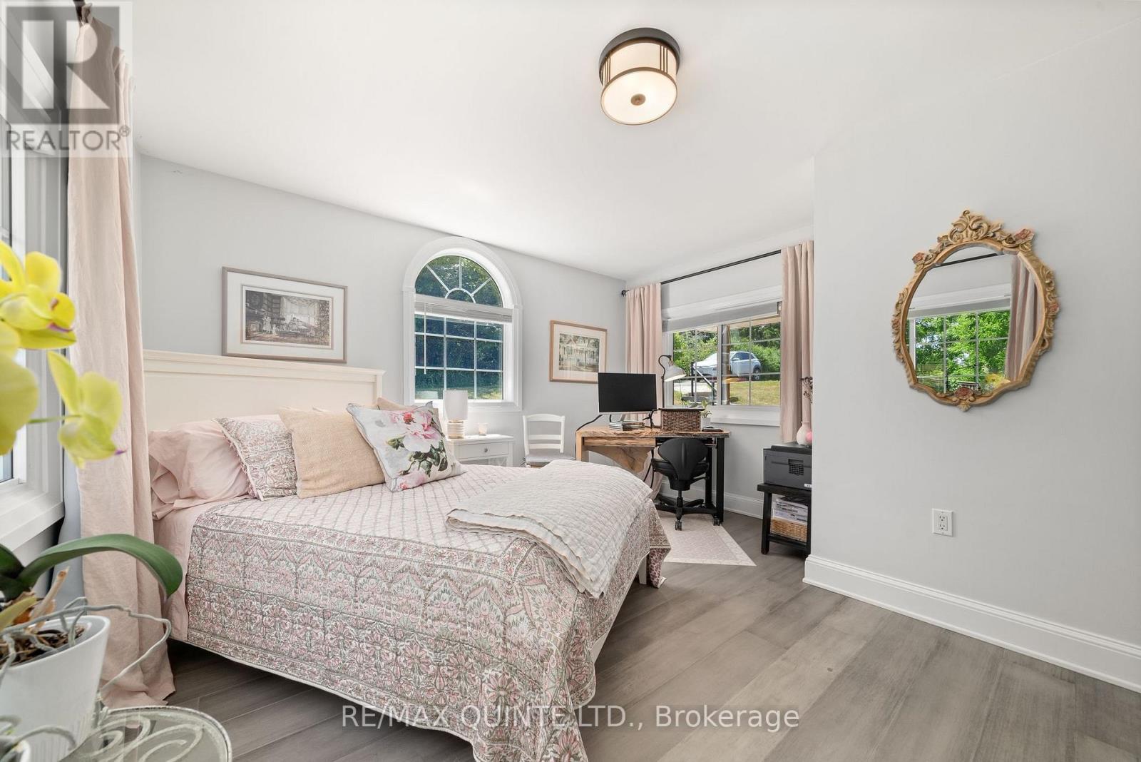 14 Eastern Avenue, Prince Edward County, Ontario  K8N 4Z1 - Photo 18 - X12273581