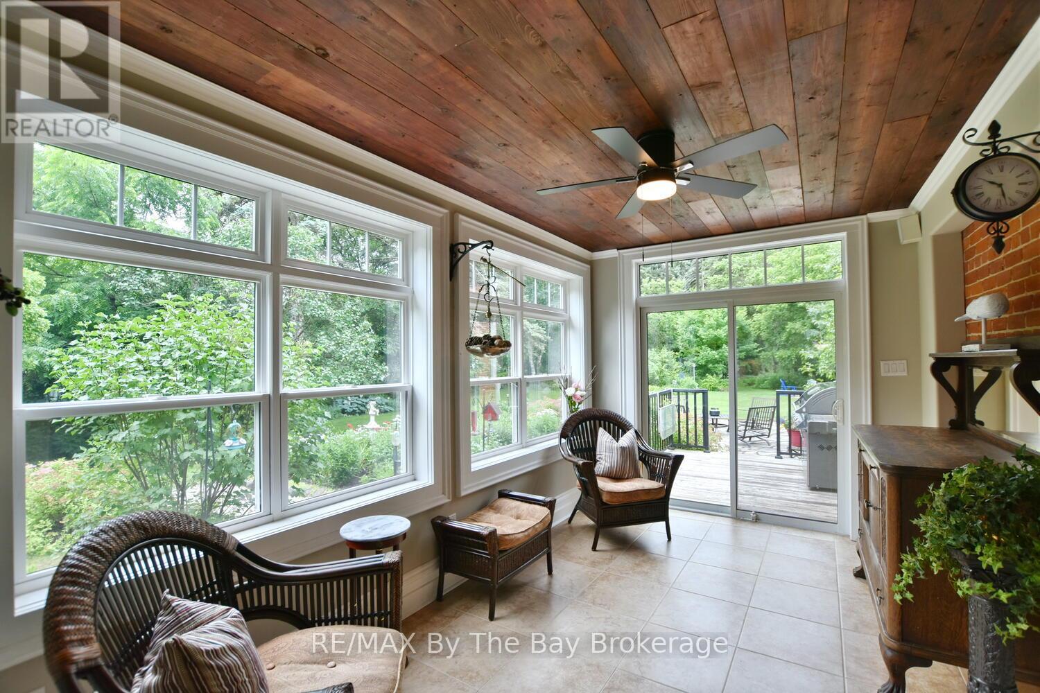 214 Elm Street, Clearview, Ontario  L0M 1S0 - Photo 5 - S12275210