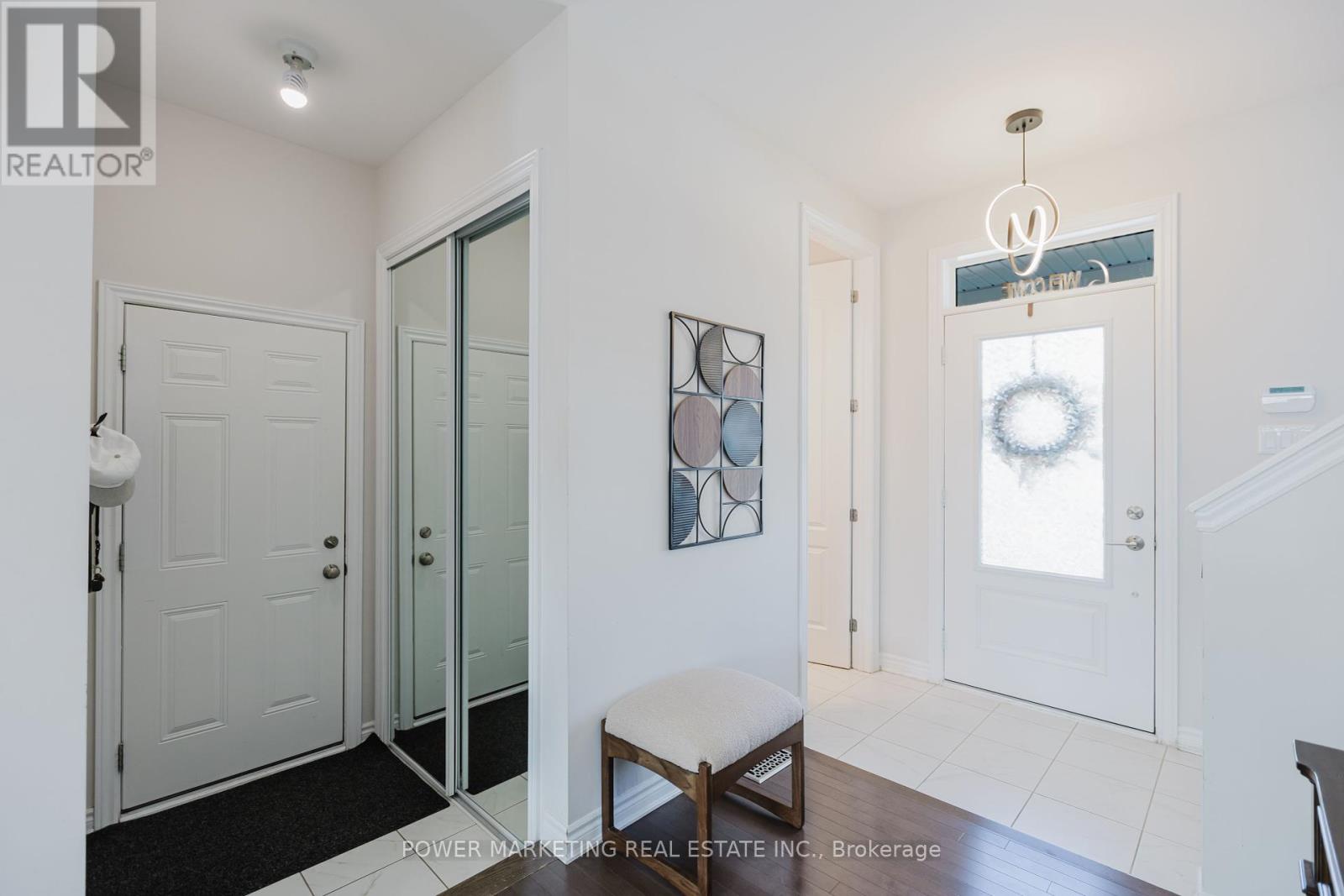 Property at 526 PONTHIEU CIRCLE image 5