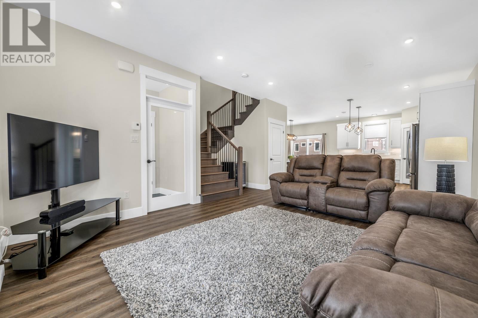 Property at 77 Pepperwood Drive image 4