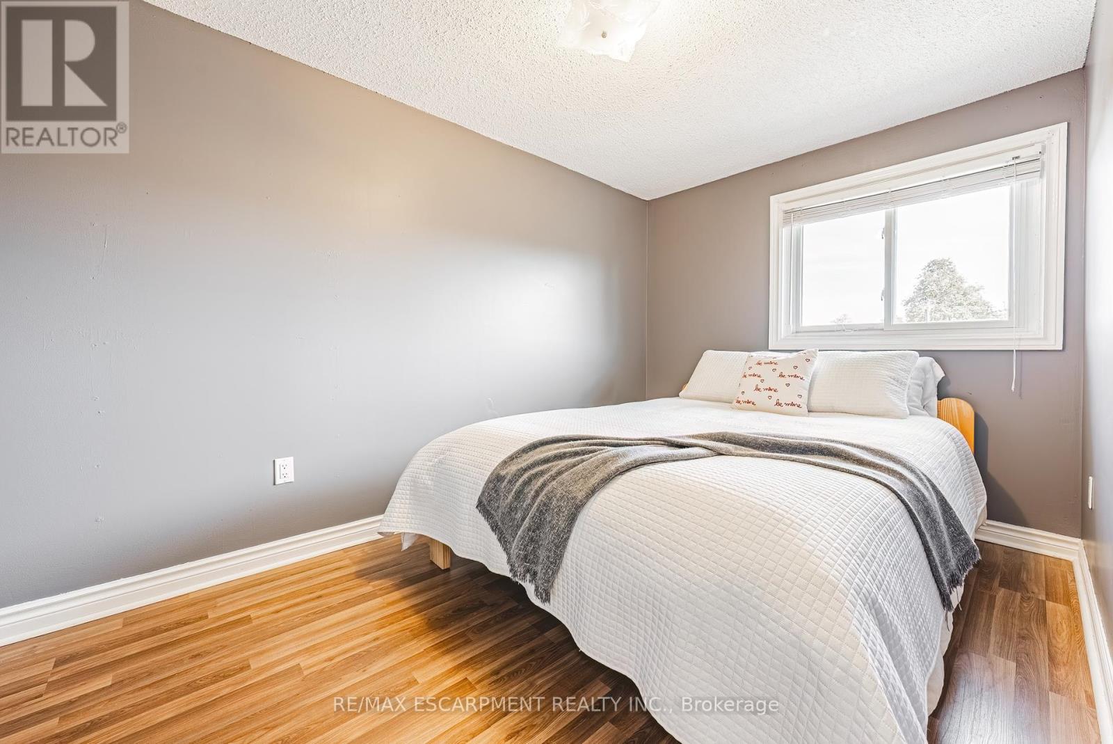 26 - 1155 Paramount Drive, Hamilton, Ontario  L8J 2N4 - Photo 27 - X12275254
