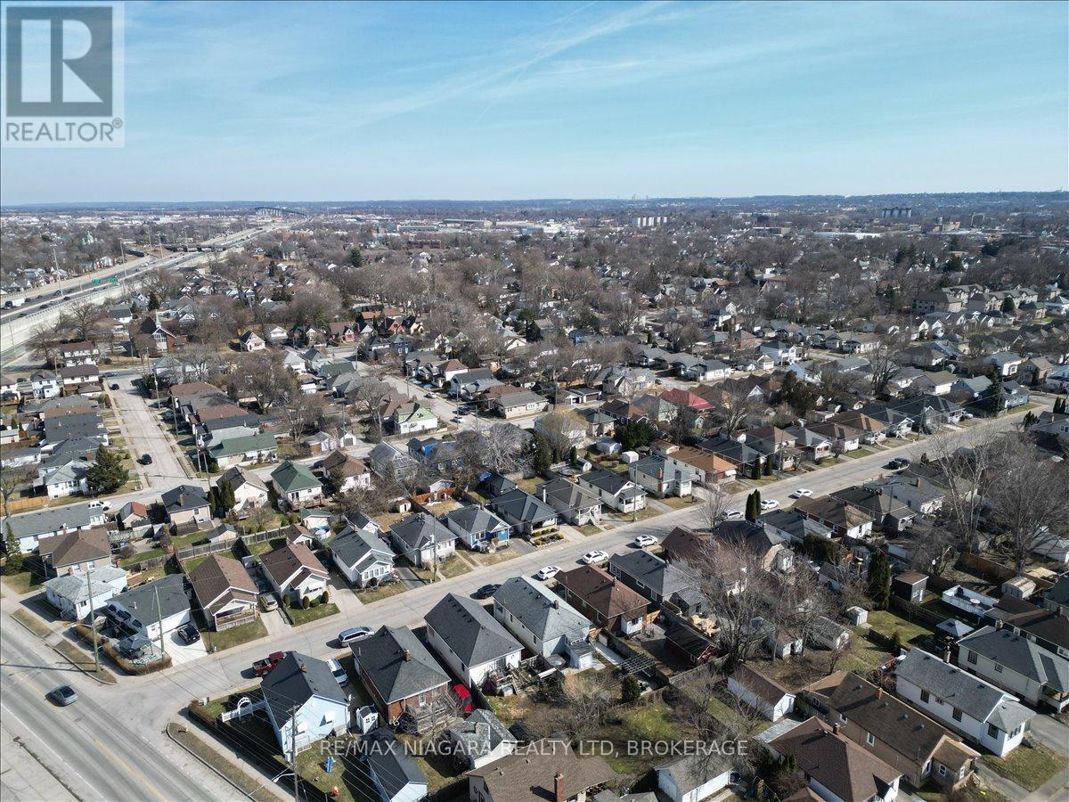 53 Marquis Street, St. Catharines (Downtown), Ontario  L2R 4Y7 - Photo 41 - X12275265