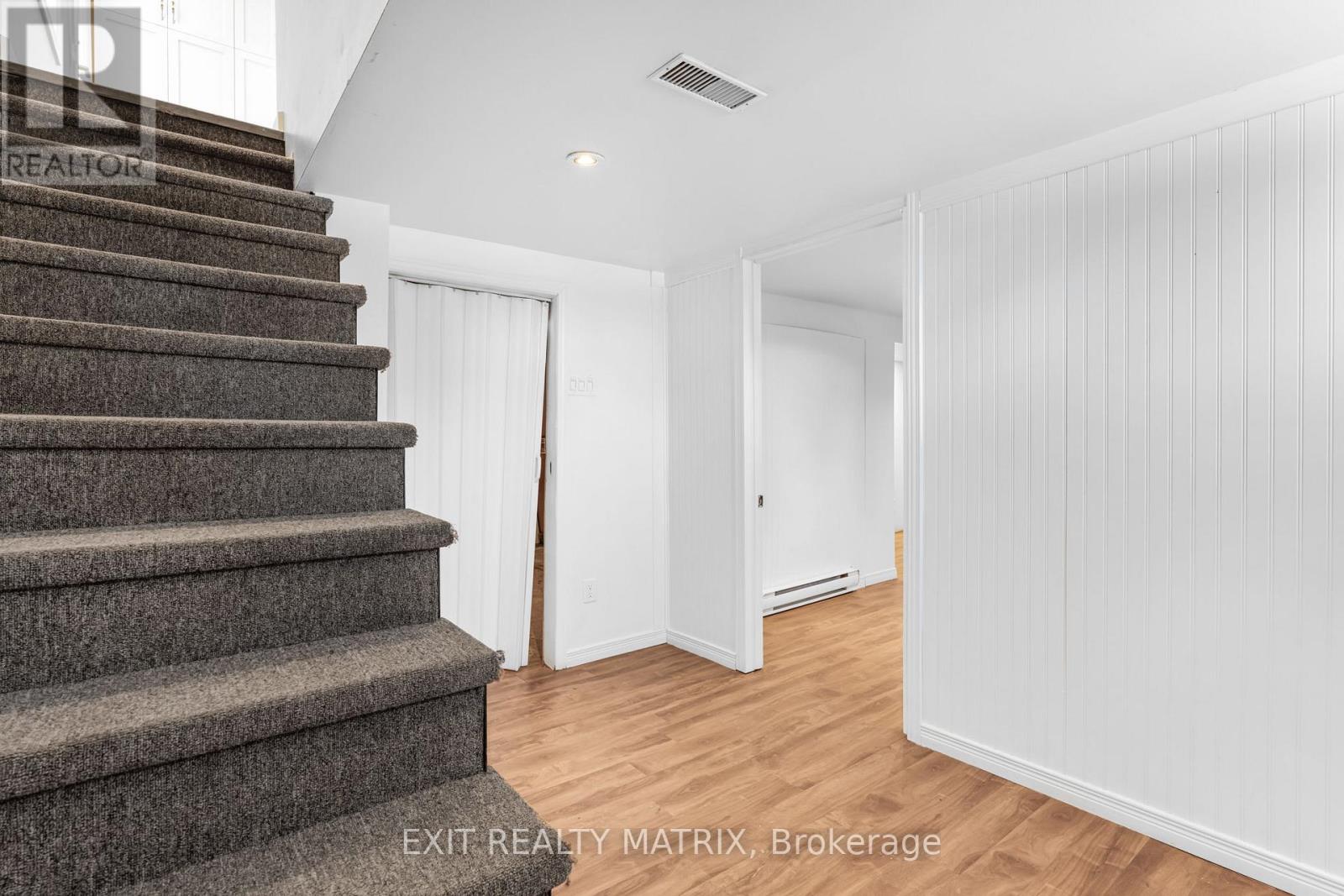 499 Smerdon Street, Hawkesbury, Ontario  K6A 2M9 - Photo 22 - X12275272