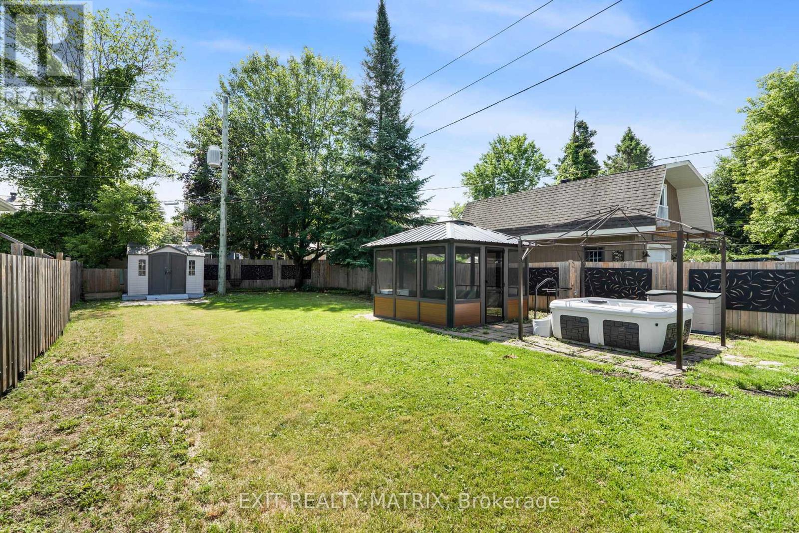 499 Smerdon Street, Hawkesbury, Ontario  K6A 2M9 - Photo 27 - X12275272