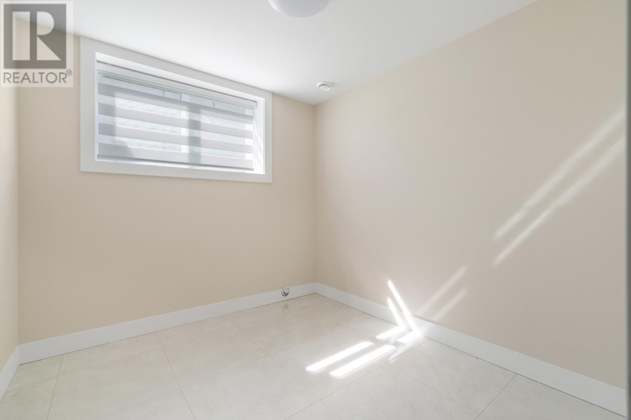 Listing Picture 29 of 38 : 6550 IMPERIAL STREET, Burnaby / 本拿比 - 魯藝地產 Yvonne Lu Group - MLS Medallion Club Member