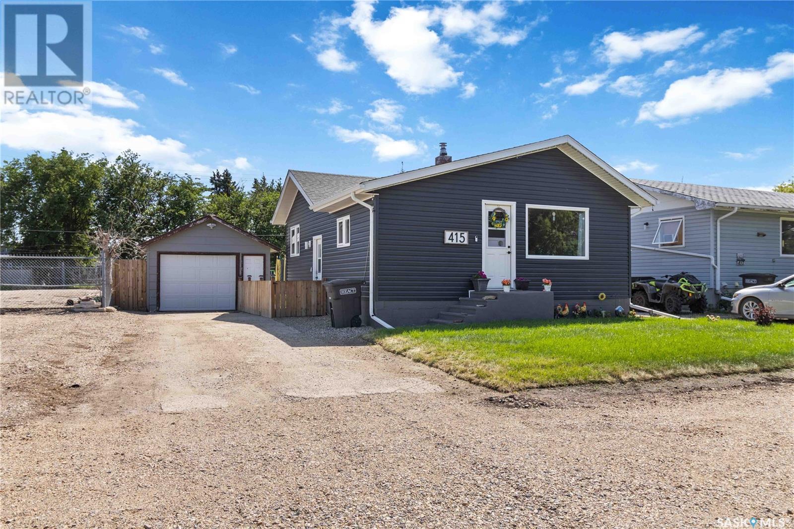 415 3rd STREET S, wakaw, Saskatchewan