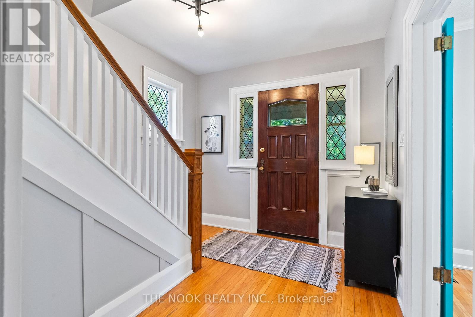 Property at 100 CONNAUGHT STREET image 4