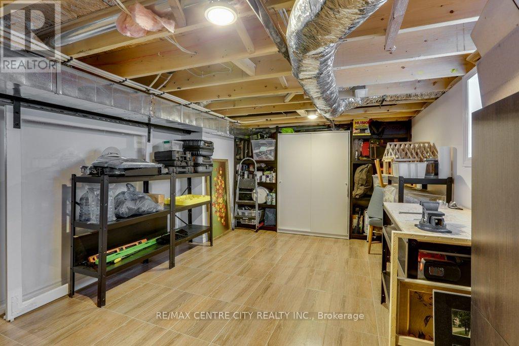 146 Victoria Street, London East, Ontario  N6A 2B7 - Photo 42 - X12275441
