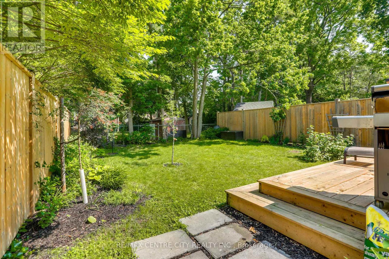 146 Victoria Street, London East, Ontario  N6A 2B7 - Photo 44 - X12275441