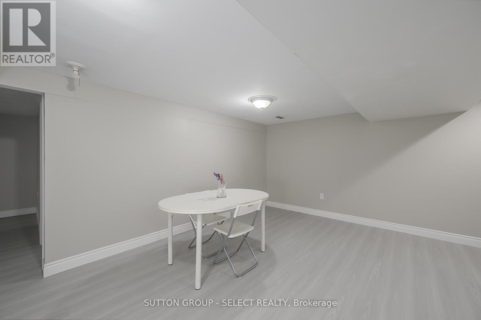 46 Monmore Road, London North (North F), Ontario  N6G 2W6 - Photo 24 - X12275489