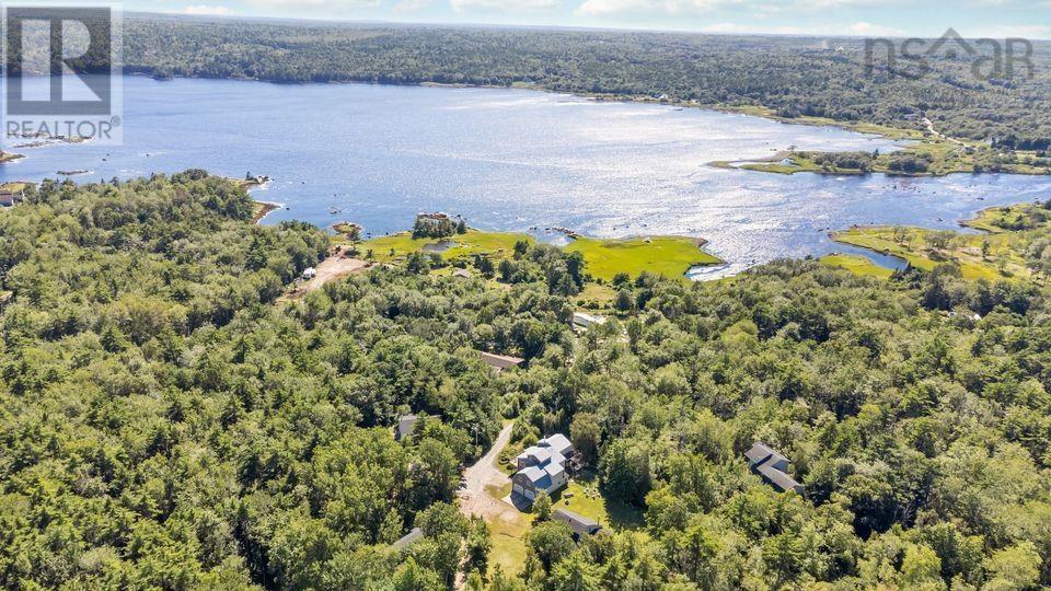 187 Hartz Point Road Road, Shelburne, Nova Scotia  B0T 1W0 - Photo 3 - 202504929