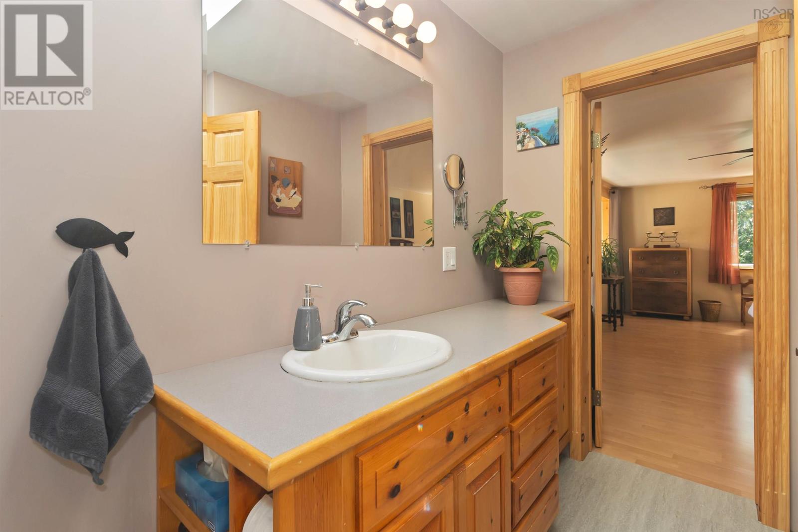 187 Hartz Point Road Road, Shelburne, Nova Scotia  B0T 1W0 - Photo 35 - 202504929