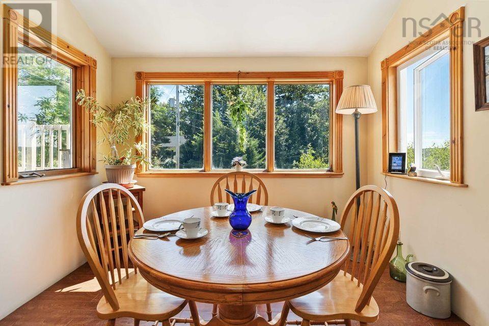 187 Hartz Point Road Road, Shelburne, Nova Scotia  B0T 1W0 - Photo 9 - 202504929