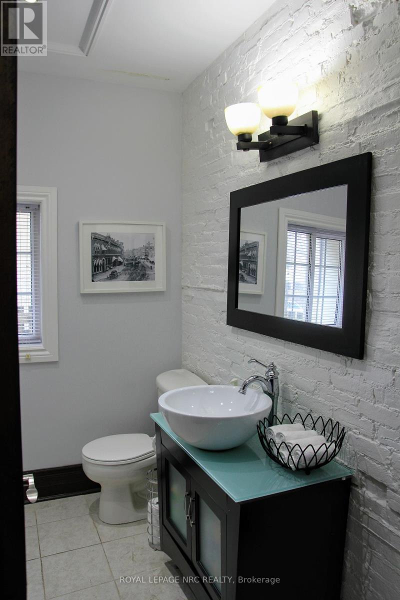 19 Court Street, St. Catharines, Ontario  L2R 4R5 - Photo 14 - X12275561