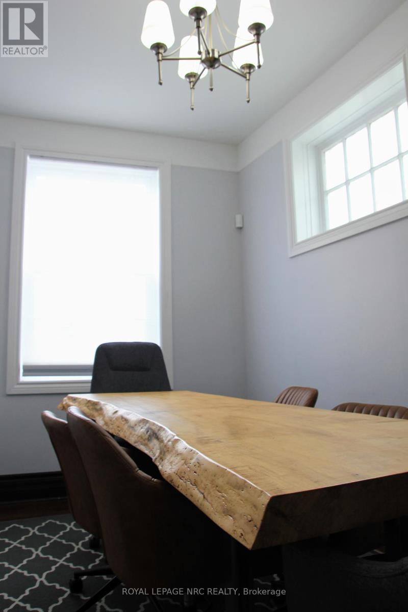19 Court Street, St. Catharines, Ontario  L2R 4R5 - Photo 21 - X12275561
