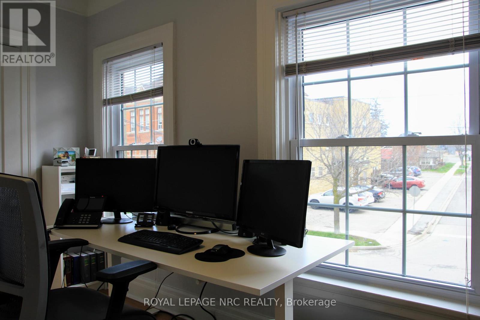 19 Court Street, St. Catharines, Ontario  L2R 4R5 - Photo 42 - X12275561