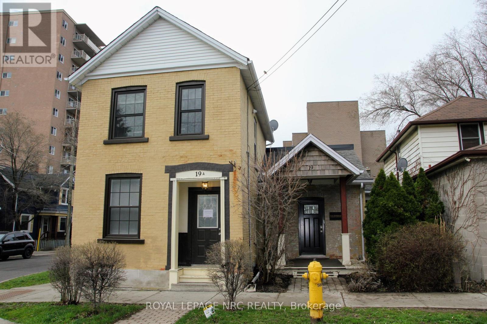 19 COURT STREET, St. Catharines, Ontario