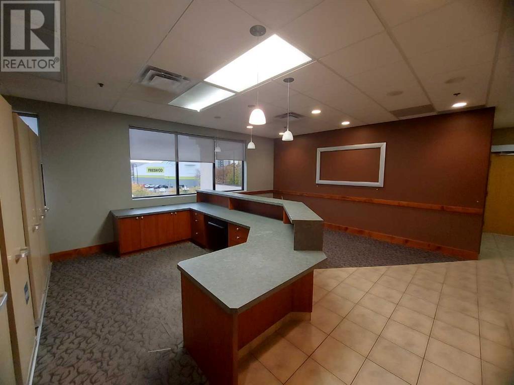 210, 4320 50 Avenue, Red Deer, Alberta  T4N 3Z6 - Photo 4 - A2172349