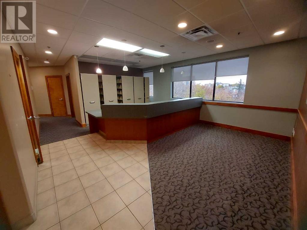 210, 4320 50 Avenue, Red Deer, Alberta  T4N 3Z6 - Photo 3 - A2172349