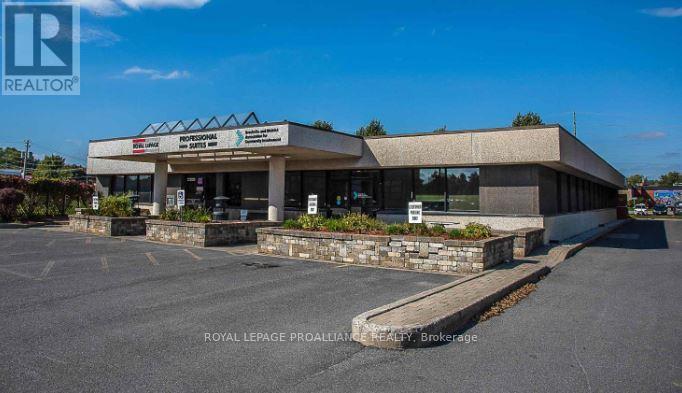 1 - 2495 PARKEDALE AVENUE, Brockville, Ontario