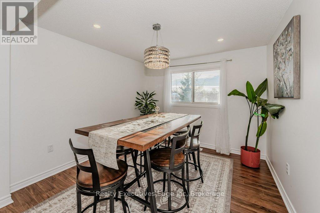 23 Sagewood Place, Guelph, Ontario  N1G 3M8 - Photo 11 - X12275412