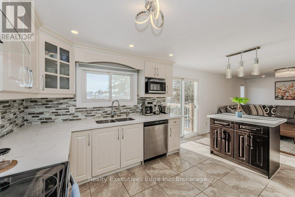 23 Sagewood Place, Guelph, Ontario  N1G 3M8 - Photo 12 - X12275412
