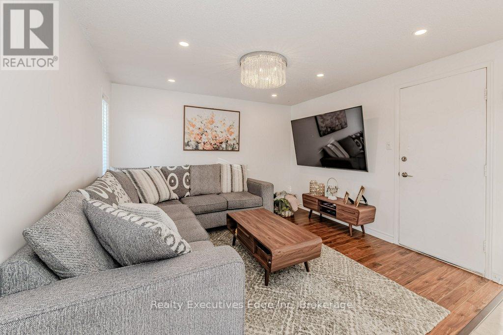 23 Sagewood Place, Guelph, Ontario  N1G 3M8 - Photo 16 - X12275412
