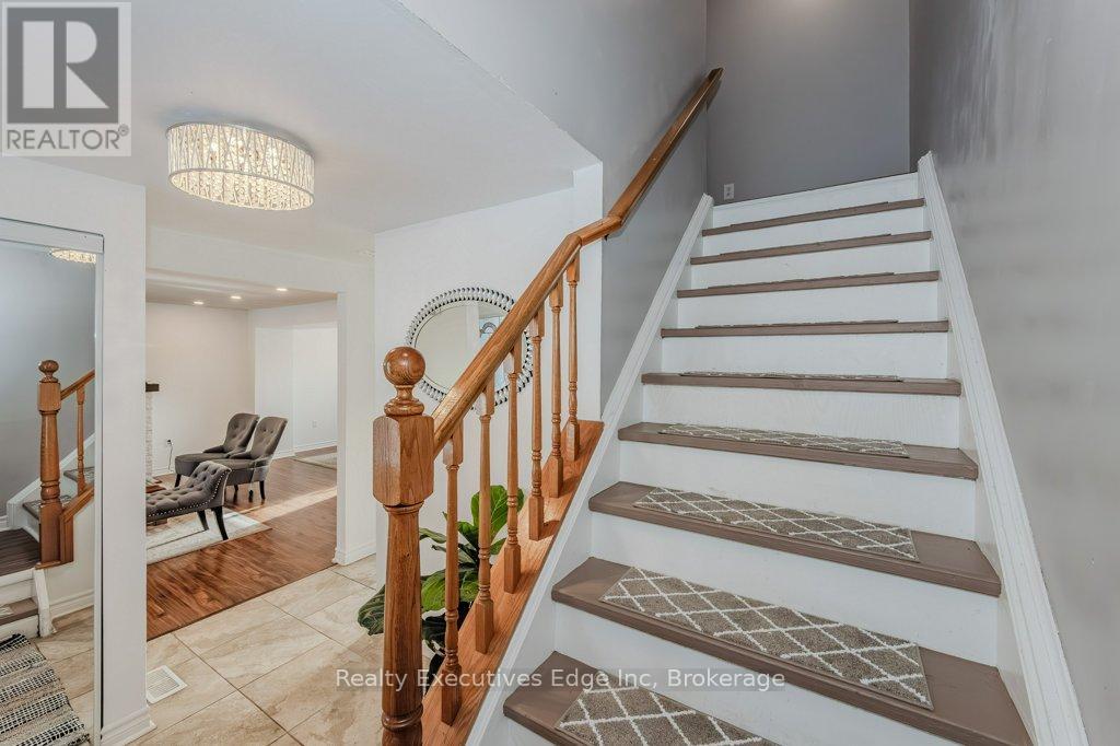 23 Sagewood Place, Guelph, Ontario  N1G 3M8 - Photo 20 - X12275412