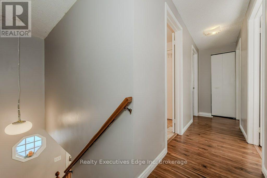 23 Sagewood Place, Guelph, Ontario  N1G 3M8 - Photo 21 - X12275412