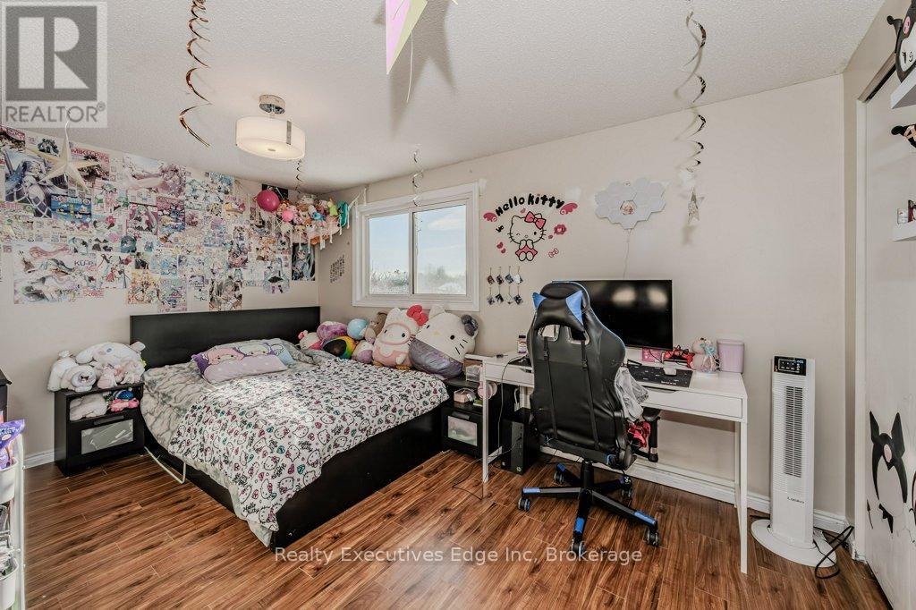 23 Sagewood Place, Guelph, Ontario  N1G 3M8 - Photo 25 - X12275412