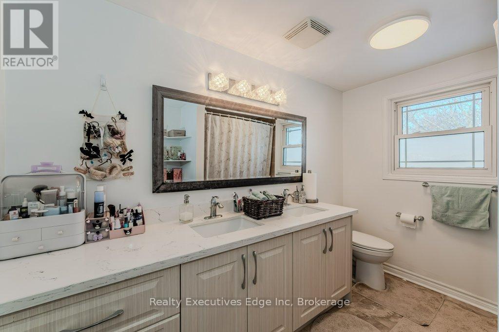 23 Sagewood Place, Guelph, Ontario  N1G 3M8 - Photo 29 - X12275412