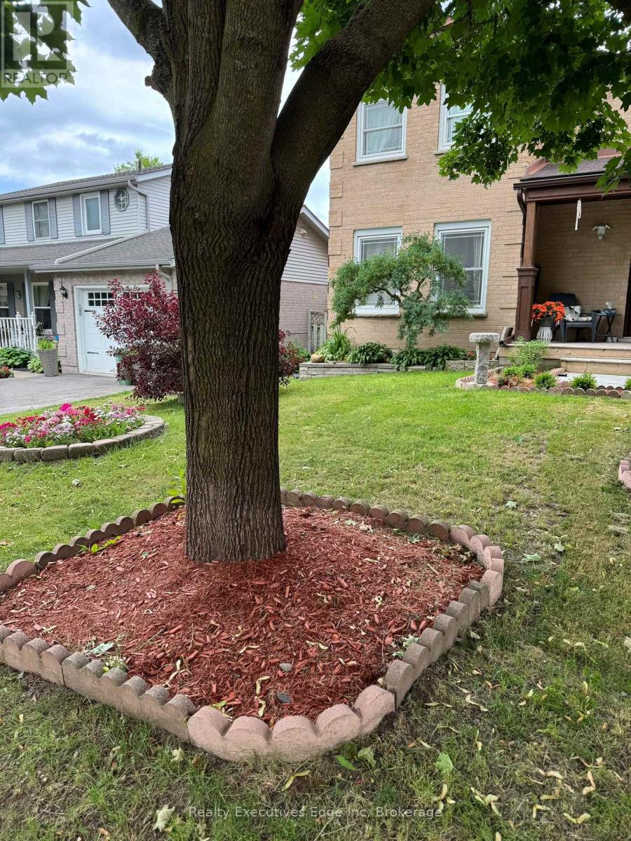 Property at 23 SAGEWOOD PLACE image 3