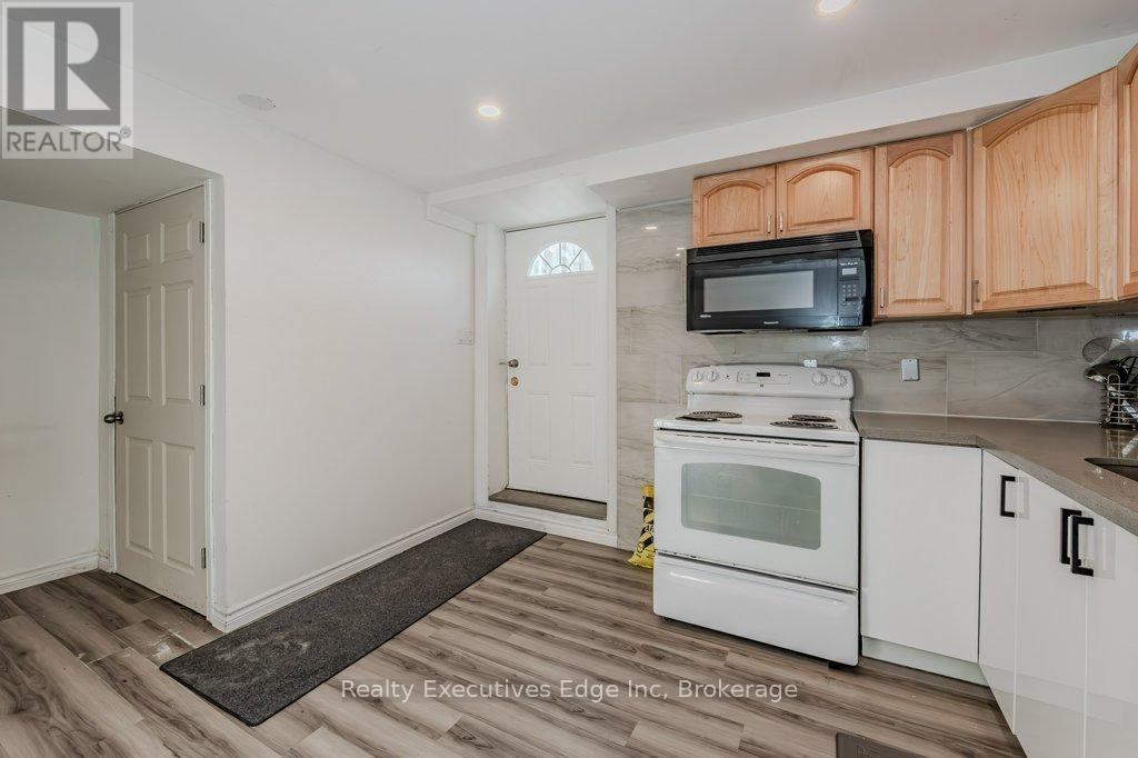 23 Sagewood Place, Guelph, Ontario  N1G 3M8 - Photo 31 - X12275412
