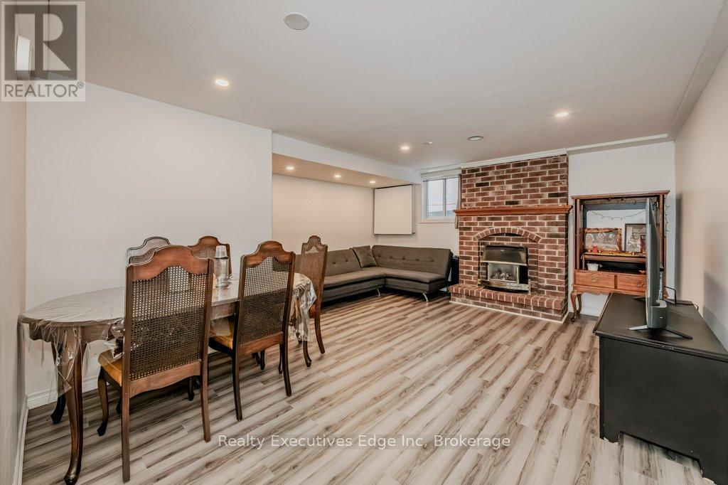23 Sagewood Place, Guelph, Ontario  N1G 3M8 - Photo 33 - X12275412