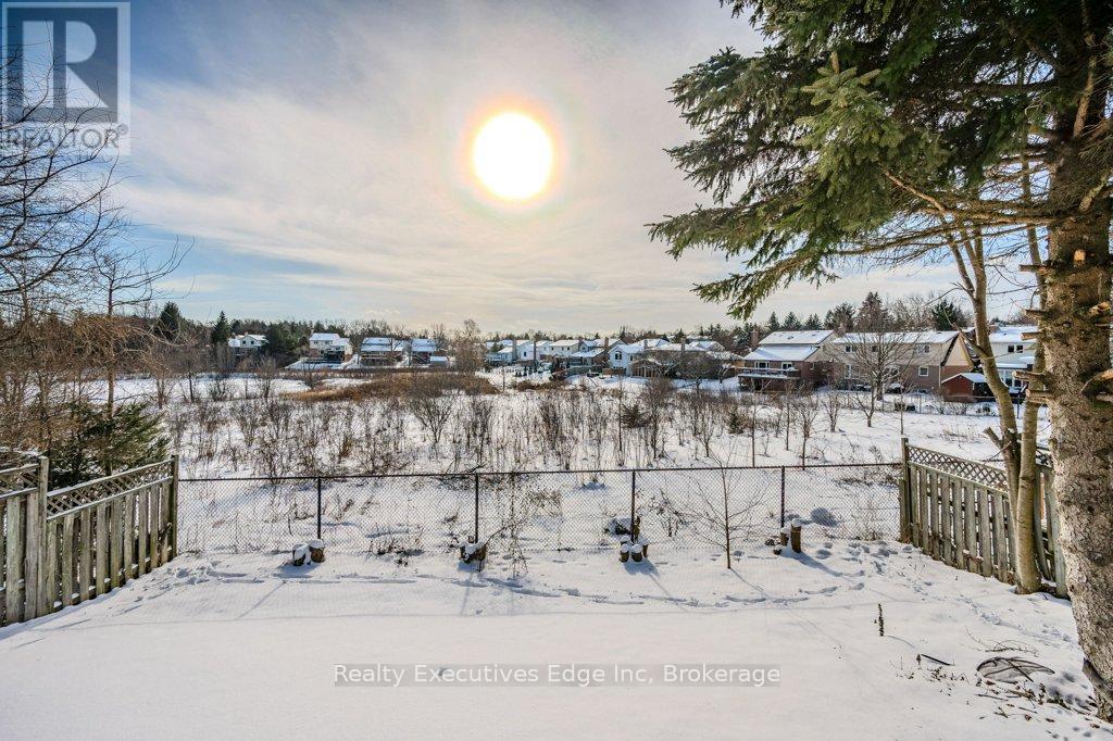 23 Sagewood Place, Guelph, Ontario  N1G 3M8 - Photo 44 - X12275412