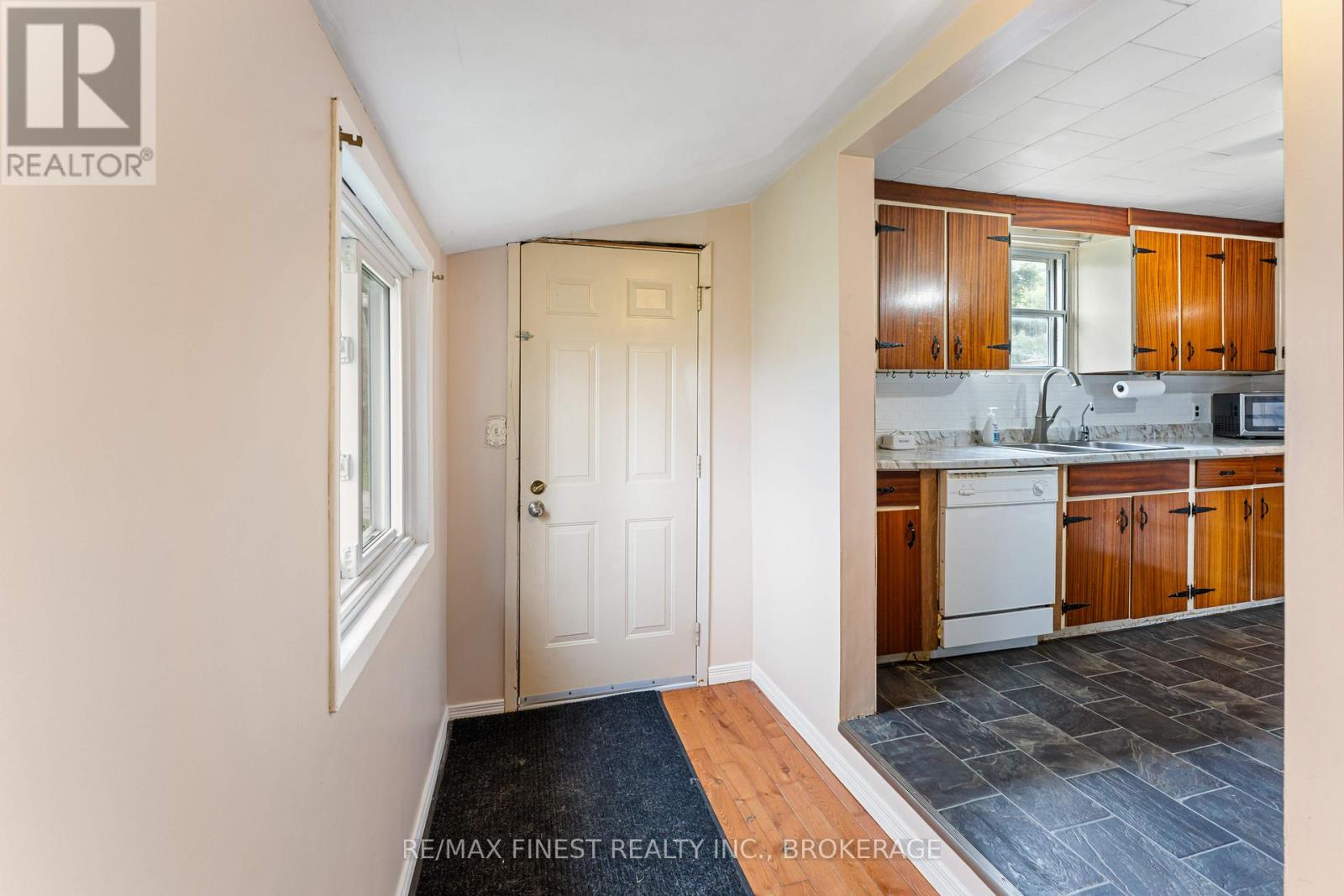 1022 Masonville Road, Frontenac, Ontario K0H 2W0 - Photo 10 - X12275644