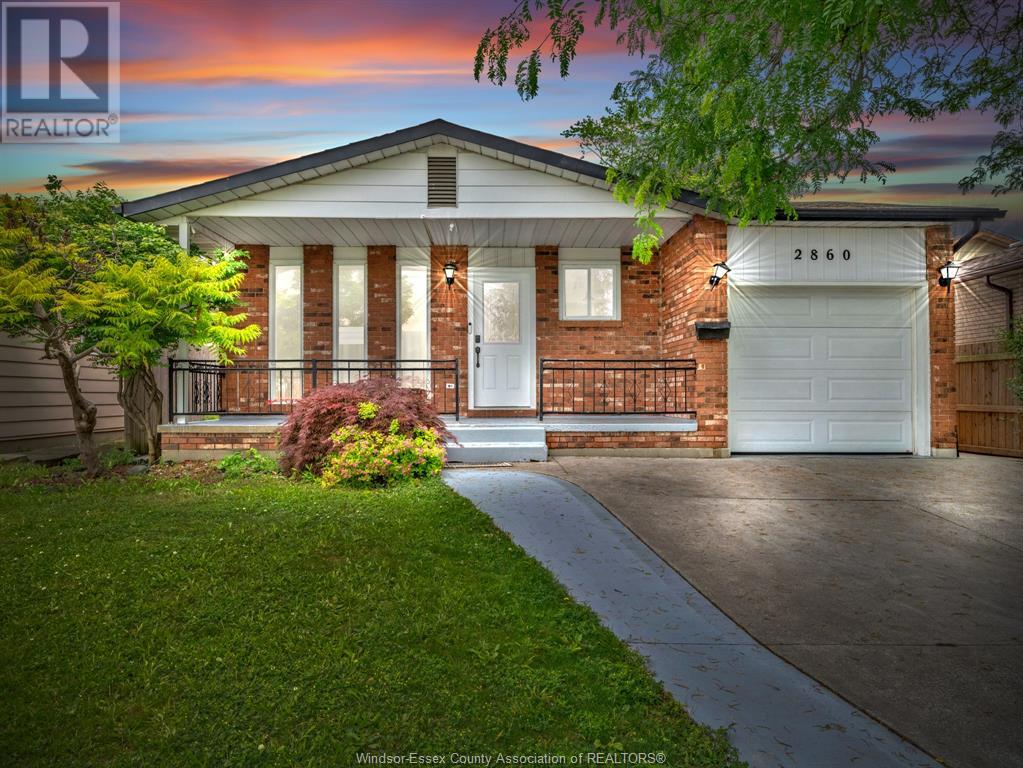 MLS# 25017503: 2860 GARVEY, Windsor, Canada