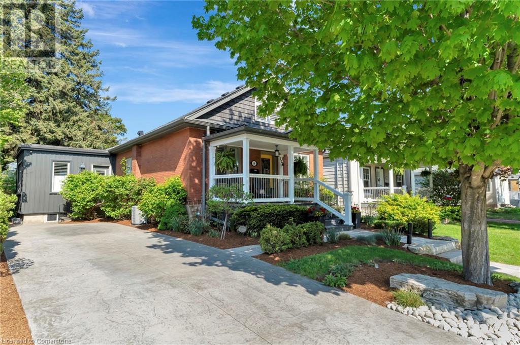 Property at 64 ABERDEEN Road S image 2