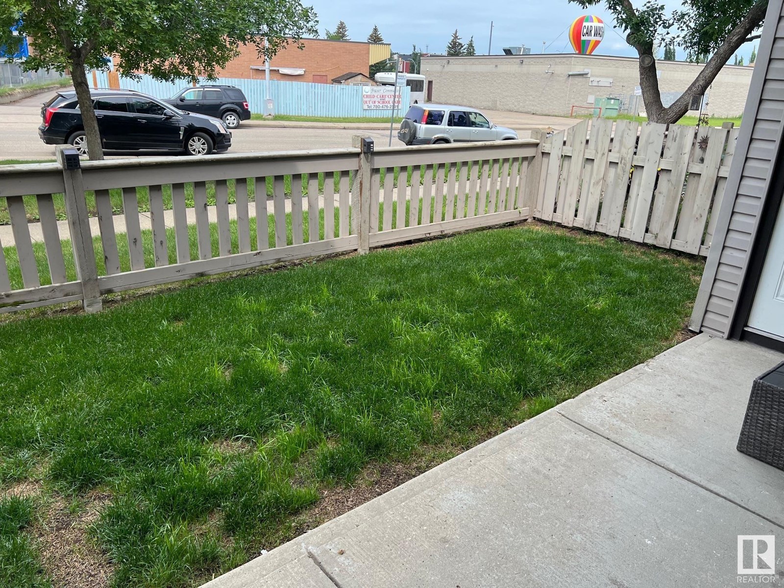 Property at 15005 26 ST NW image 2