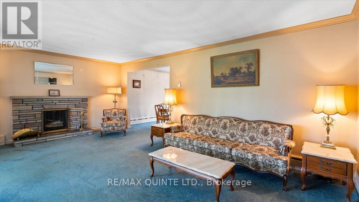 507 Dundas Street W, Belleville, Ontario  K8P 1B6 - Photo 10 - X12275618