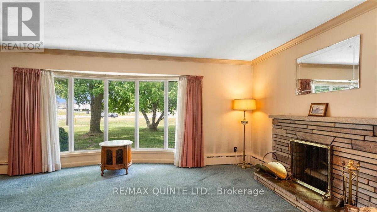 507 Dundas Street W, Belleville, Ontario  K8P 1B6 - Photo 12 - X12275618