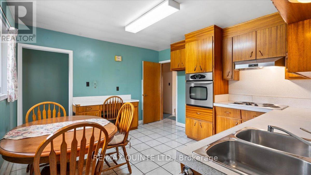 507 Dundas Street W, Belleville, Ontario  K8P 1B6 - Photo 14 - X12275618