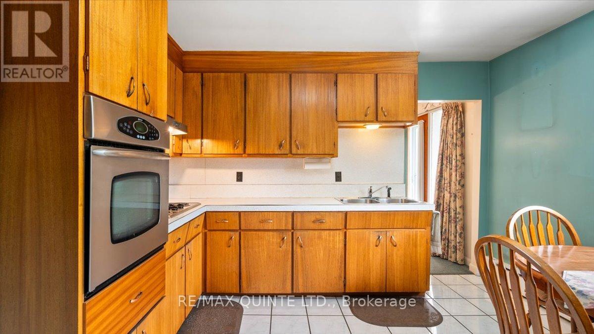 507 Dundas Street W, Belleville, Ontario  K8P 1B6 - Photo 15 - X12275618