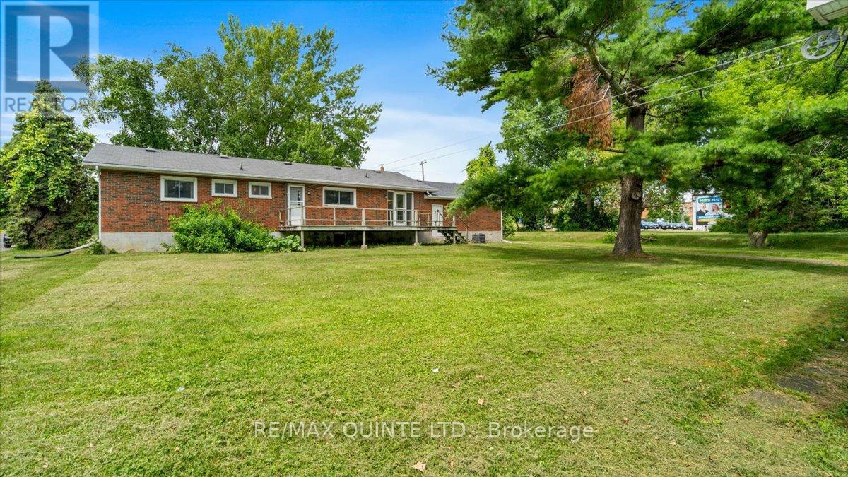 507 Dundas Street W, Belleville, Ontario  K8P 1B6 - Photo 5 - X12275618