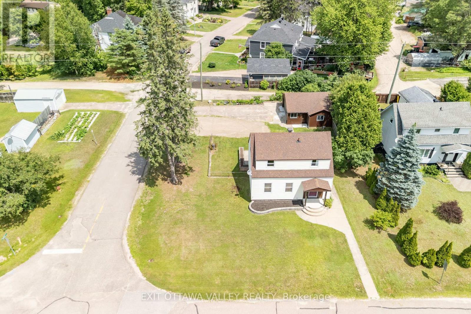 49 Glendale Avenue, Deep River, Ontario  K0J 1P0 - Photo 33 - X12275571