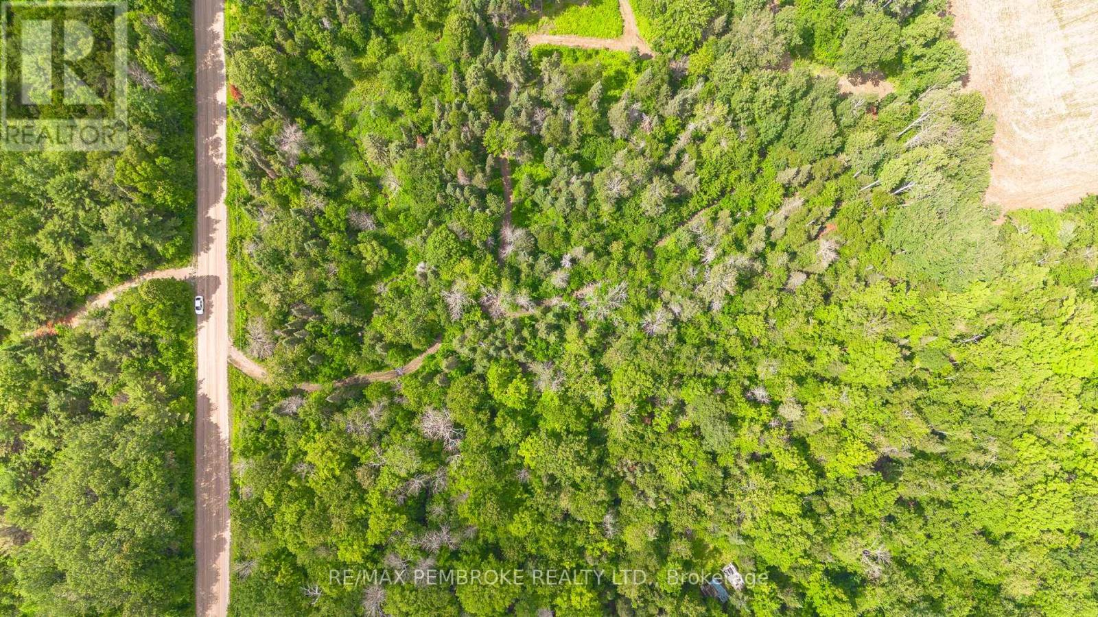 3068 Mclaughlin Road, Whitewater Region, Ontario  K8A 6W3 - Photo 5 - X12275649