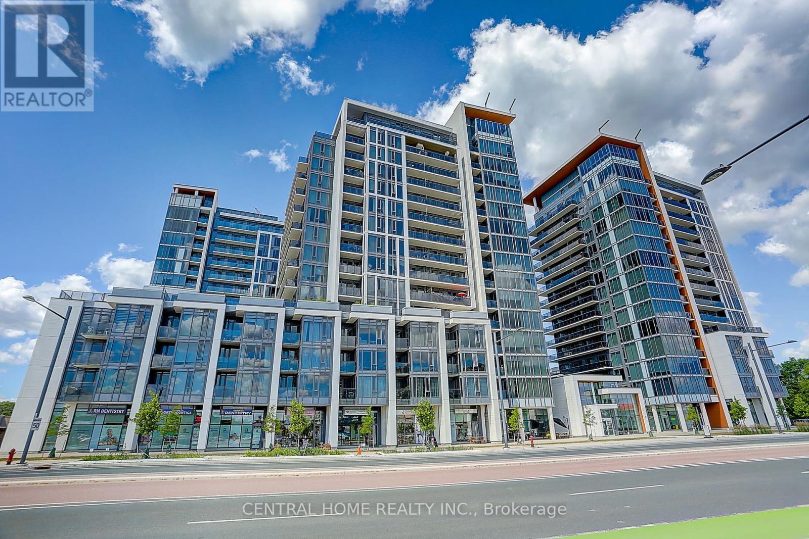 Property at 911A - 9608 YONGE STREET image 2