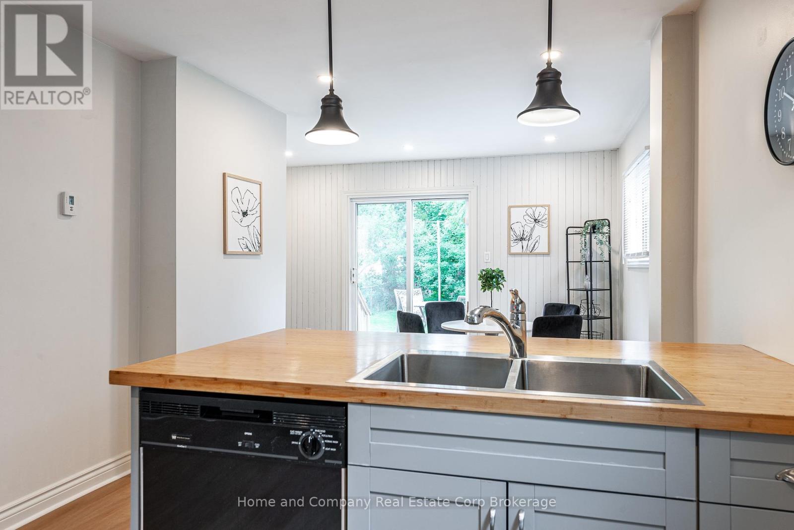 41 Well Street, Stratford, Ontario  N5A 4L8 - Photo 12 - X12275628